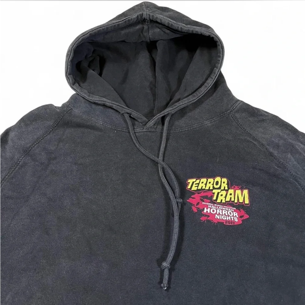 Universal‎ Studios Halloween Horror Night 2023 Terror Tram Gray Hoodie Vtg Wash
